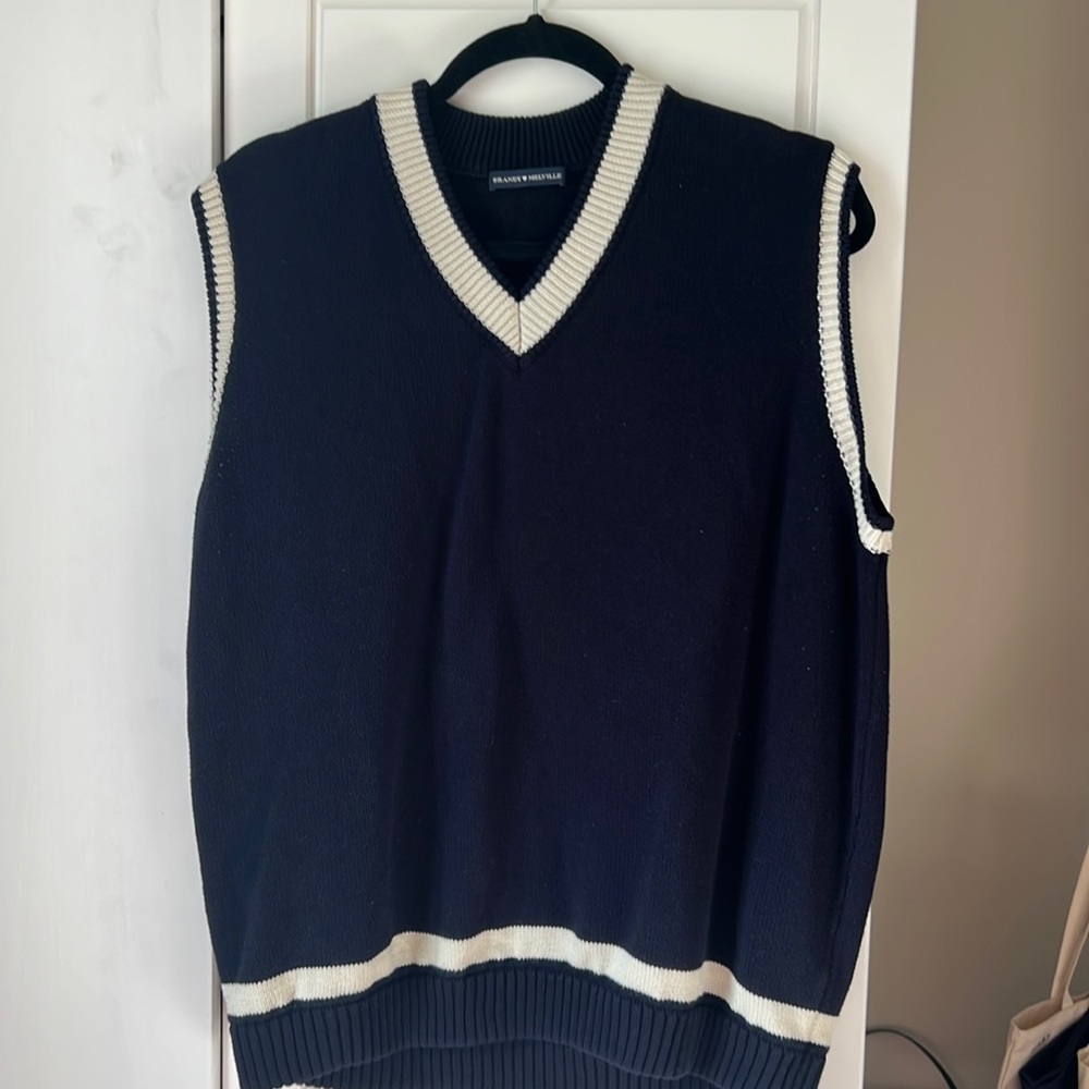 oversized sweatervest